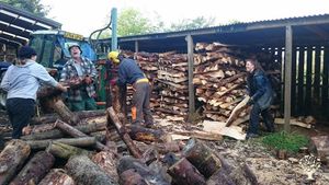 Educational centre, communal living / cohousing