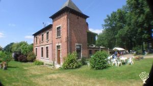 Divers activités agricoles et vie collective, mouvement Emmaüs