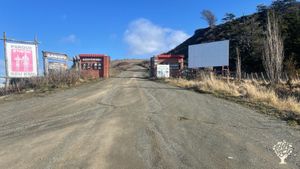 Somos una granja de turismo rural  con animales  y trabajamos la tierra en forma sustentable.