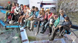 Communal Living Group, Family home and garden - rural
