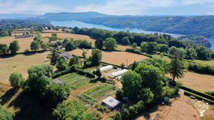 Micro-ferme maraîchère et fruitière en bio-intensif et permaculture