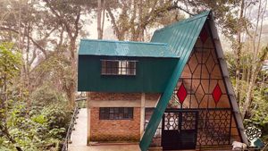 Eco Lodge/Wilderness Adventures, Flower Garden Farm, Family farm