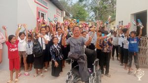 Community Village School who do farming