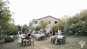 Un'oasi basata sul rispetto di natura e animali tra le colline Marchigiane.