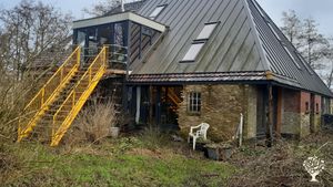 Voormalige ecologisch verbouwde boerderij op 2 hectare natuurrijk erf, bos en weide