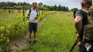 Ferme fruitière agroécologique certifiée en agriculture biologique dans un paradis en pleine nature