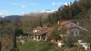 Oragnic farm on the hills of Northern Italy - Fattoria in collina con agricoltura bio e animali.