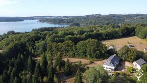 maison et lac des Settons
