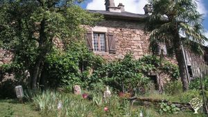 Lieu de vie avec jardin bio, autonomie alimentaire, et méditation