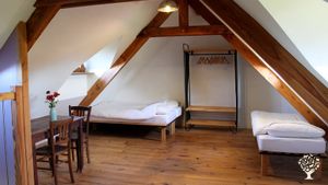 La Caille est plutot une ferme d'animation plus une petite camping et une grande gite de groupe