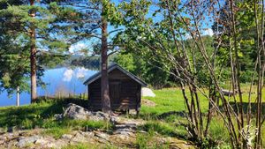 Smallholding,organic vegetable garden  with a café, apple juice production, eggs and poultry.