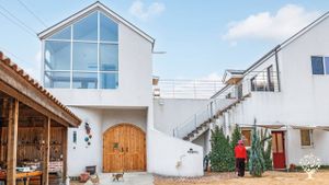 1층 양조장, 2층 오른쪽 주인 주택, 2층 왼쪽 우퍼를 위한 룸.