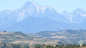 Destinazione Agrituristica, Fattoria non professionale, Vigneto, Frutteto, Azienda agricola