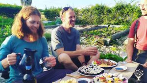 Sushi Picnic in the garden