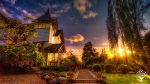Farm-to-table Bed and Breakfast with extensive food garden in WA