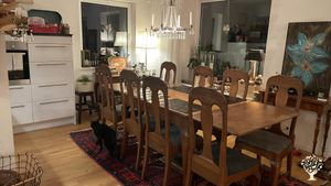 Regenerative family farm 30 min north of Stockholm with heritage hens, cats and dog. Yoga-friendly!