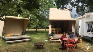 Plantes médicinales et jardin forêt nourricier : planter, cultiver, transformer, savourer, partager
