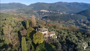 Casa, e Casperia