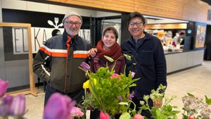 Granja de flores y bosque comestible / Flower farm and food forest