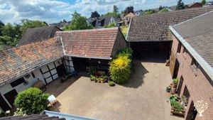 Gemütlicher, kleiner Hof direkt am Rhein zwischen Köln und Bonn