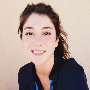 María