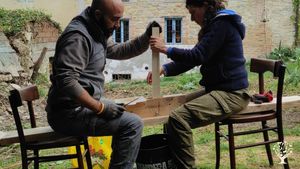 Ricostituiamo insieme un piccolo borgo, il territorio e la comunità nell'Appennino.
