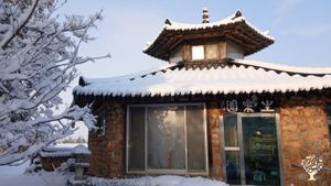 <JN103>사람과 자연이 함께 숨쉬는 곳 / A Place Where People and Nature Breathe Together