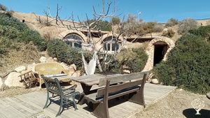 PARCELA DE 15000 M2 CON CONSTRUCCION BIOCLIMATICA, DOMO GEODESICO E INSTALACION SOLAR FOTOVOLTAICA