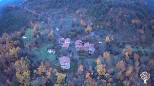 Pueblito reviviendo, el klan, la autogestión y la reconstrucción en plena montaña