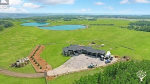 160 acres in the Hamlet of Bezanson Alberta