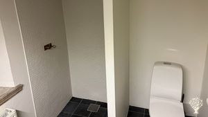 Spacious WWOOFer bathroom with shower and wc