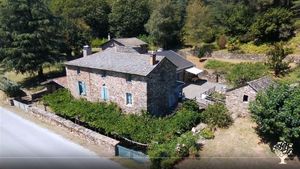 Ferme cévénol avec 42 hectares