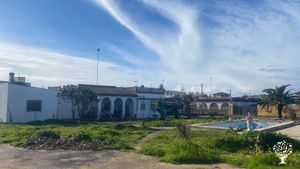 Homestead in authentic part of Spain not very touristic, near the beach