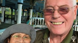 Welcome Woofers to our page.  
We are looking forward to meeting you. 
Malaysia's  warm & beautiful 