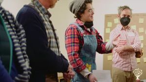 Alternative co-operative community, Educational Centre, Market Garden, Diversified farm