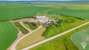 A nature based retreat center that focuses on whole food and whole body healing.