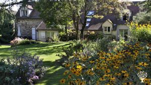 Jardin d'agrément et jardin potager dans la Brie provinoise