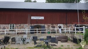 Small farm with goats, rabbits & dog. Crafts, history & homemade jam. No smoking.