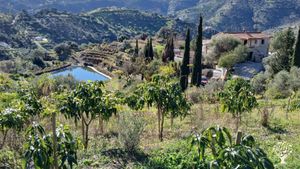 Ein abgelegener Ort der Ruhe in den wunderschönen Bergen östlich von Malaga